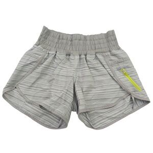 Lululemon Tracker Short II Womens 4 Gray Lined Stripes Running Athleisure Gym
